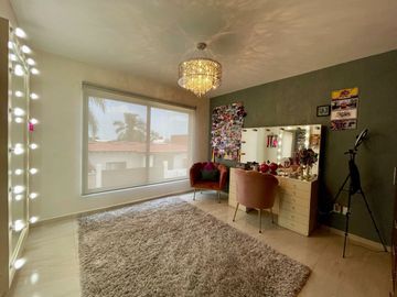 Hermosa Residencia en Condominio