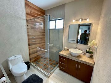 Hermosa Residencia en Condominio