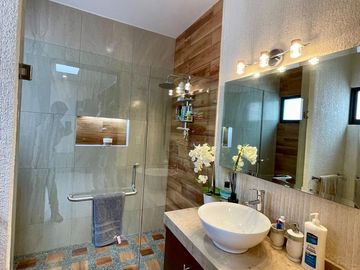 Hermosa Residencia en Condominio