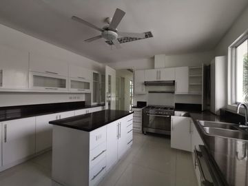 4 Bedroom House for Lease in Dasmarinas Village