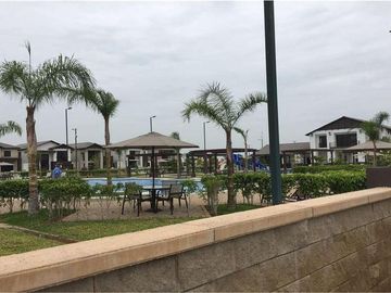 VENTA CASA ISLA CELESTE ETAPA ESTRIBOR (CMC)