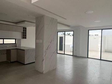 VENTA CASA ISLA CELESTE ETAPA ESTRIBOR (CMC)