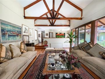 Casa en Venta en Valle Paraiso - Los Trapenses