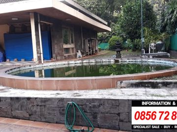 DIJUAL TANAH HOEK, BONUS RUMAH TUA di Jl.PATIUNUS HANG TUAH, JAKSEL