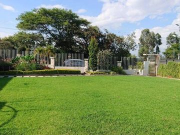 Venta espectacular casa 4 dormitorios, piscina, Urbanización Privada, Nayón