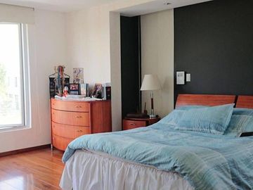 Venta espectacular casa 4 dormitorios, piscina, Urbanización Privada, Nayón