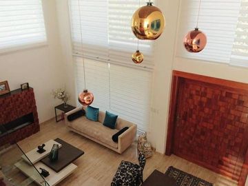 Venta espectacular casa 4 dormitorios, piscina, Urbanización Privada, Nayón