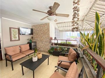 Venta de apartamento para remodelar en PH Santa Fe | El Carmen (LM)