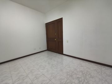oficina en arriendo en versalles. Cod A9191581