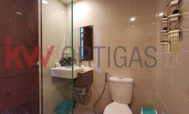 1 BR Unit for Sale and for Rent at One Uptown Residence, BGC, Taguig