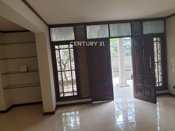 Disewakan Rumah Siap Huni Lokasi Superstrategis Selangkah Ke MRT