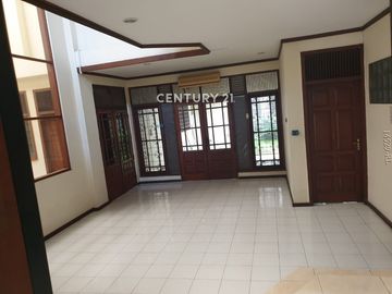 Disewakan Rumah Siap Huni Lokasi Superstrategis Selangkah Ke MRT
