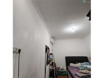 Dijual rumah sangat murah dan langka di Pondok Bambu