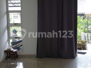 Disewakan Rumah di Puri Mansion Jakarta Barat