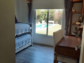 Casa en Roble Joven, Pilar