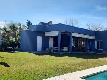 Casa en Roble Joven, Pilar