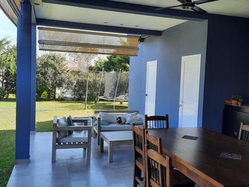 Casa en Roble Joven, Pilar