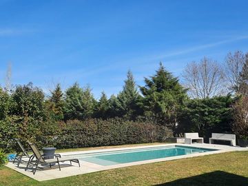Casa en Roble Joven, Pilar