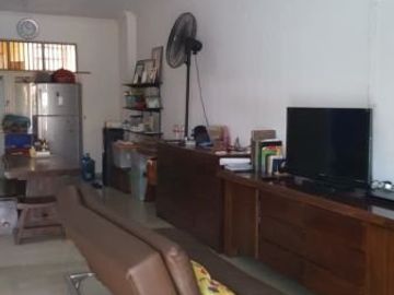 RUMAH NYAMAN SIAP HUNI DALAM PERUMAHAN DI GALAXY BEKASI