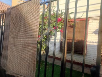 Se vende casa aislada de 144 m2 de terreno y 65 m2 construí...