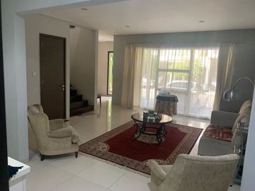Rumah Modern Terbaik di Serenia Hills Ciputat, 4669-LR 0811111----