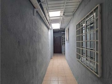 VENTA CASA CON ANEXO INDEPENDIENTE - LAS ACACIAS
