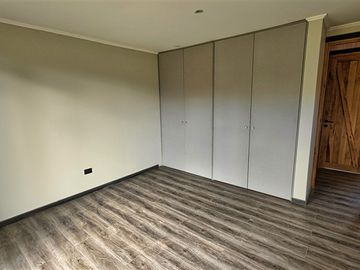 Casa en venta de 4 dorm. en Puerto Varas