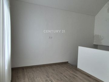 Rumah Premium Cluster Wisteria Cakung 5 Kamar Ada Attic Room