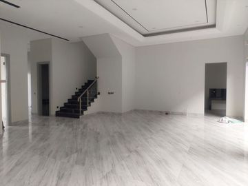 Rumah dijual Villa Bukit Regensi Surabaya barat
