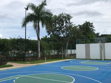 Venta o Renta de Casa en Condominio en Venta en Playa del Carmen