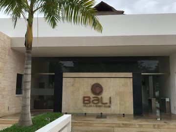 Venta o Renta de Casa en Condominio en Venta en Playa del Carmen