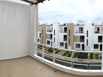 Venta o Renta de Casa en Condominio en Venta en Playa del Carmen