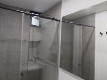 apartamento en venta en cristales. Cod V11439