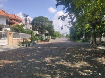WISMA MUKTI 11/2 LANTAI LUAS DAN ASRI ROW JALAN 5 MOBIL LANGKA! SIAP NEGO SAMPAI DEAL
