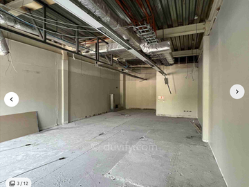 Local comercial en Ciudad empresarial