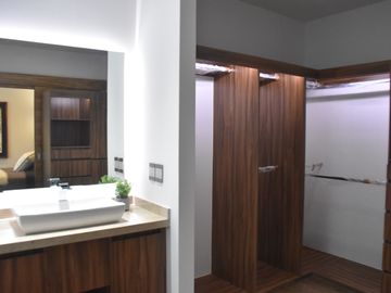Venta de departamento de lujo en Villas de Irapuato