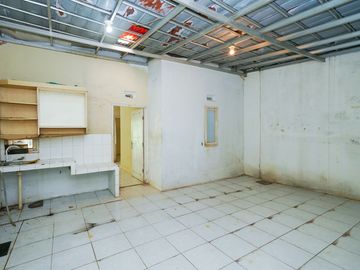 Rumah Seken Terawat 15 Menit ke Stasiun Bojong Gede Siap Huni J-41704