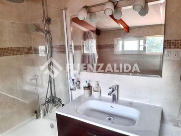 Casa en Venta en Francisco de Villagra/ Paula Jaraquemada