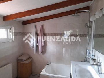 Casa en Venta en Francisco de Villagra/ Paula Jaraquemada