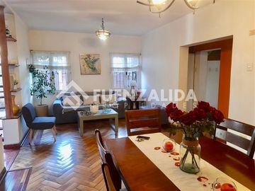 Casa en Venta en Francisco de Villagra/ Paula Jaraquemada