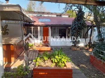 Casa en Venta en Francisco de Villagra/ Paula Jaraquemada