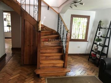 Casa en Venta en Francisco de Villagra/ Paula Jaraquemada