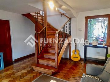 Casa en Venta en Francisco de Villagra/ Paula Jaraquemada
