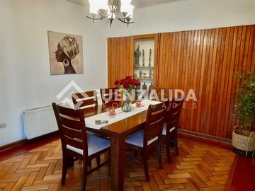 Casa en Venta en Francisco de Villagra/ Paula Jaraquemada