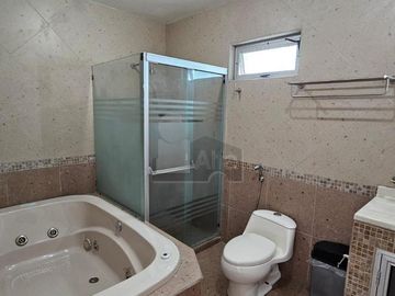 Casa en venta en Fracc. Los reales al norte de Saltillo