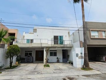 Casa en venta en Fracc. Los reales al norte de Saltillo