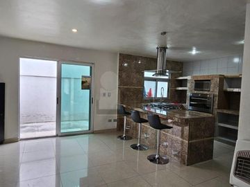 Casa en venta en Fracc. Los reales al norte de Saltillo