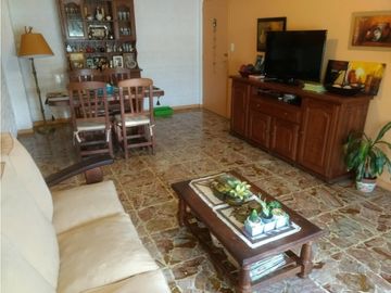 ***RETASADO****PH AL FRENTE EN PRIMER PISO CON BALCÓN