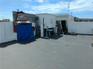 ***RETASADO****PH AL FRENTE EN PRIMER PISO CON BALCÓN