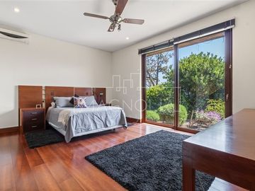 Casa en venta de 5 dorm. en Colina